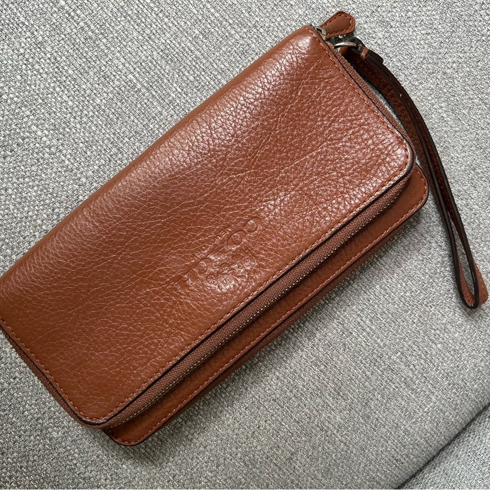 Coach Brown Pebbled Leather Wristlet Clutch - Picture 12 of 15